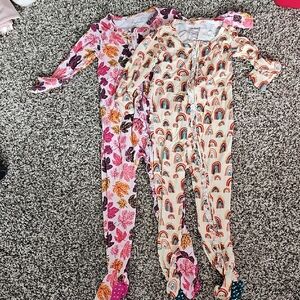Posh Peanut Set Of 2T Footie Pajamas